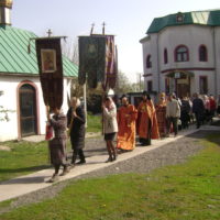 Неділя святих жон-мироносиць.
