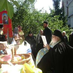 День пам'яті  великомученика і цілителя Пантелеімона.